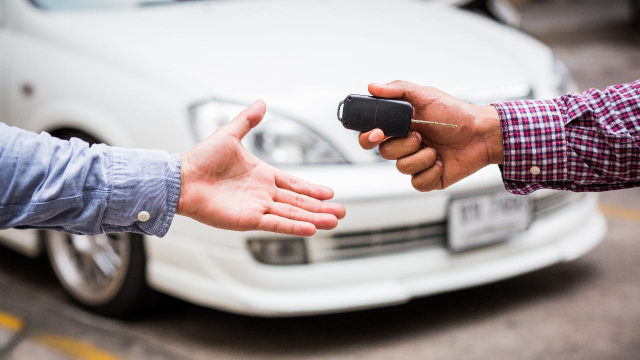 7 Ways to Protect Yourself When Selling a Car Privately - Kelley