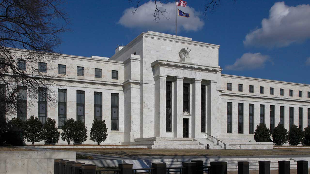 Fed Minutes Interest Rates Could Shift in ‘Either Direction’ Depending