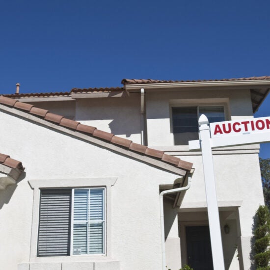 how do i buy a foreclosed house