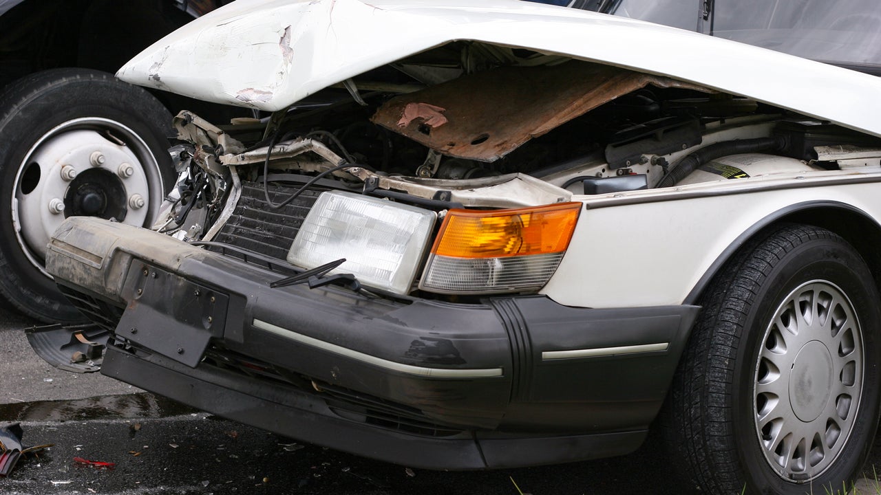 Wrecked and Totaled Cars: What to Do and Where to Sell Them