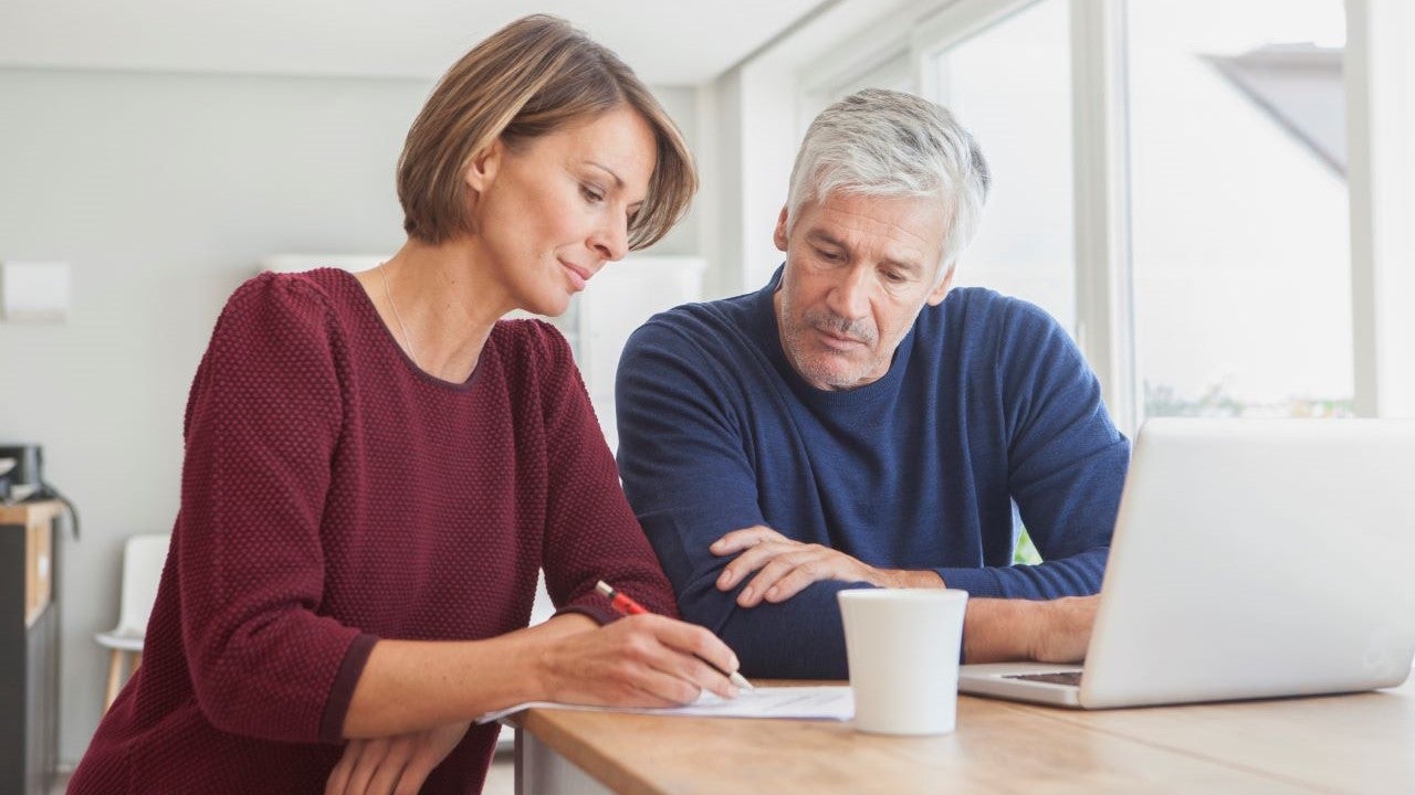 457(b) Retirement Plans: Here's How They Work | Bankrate