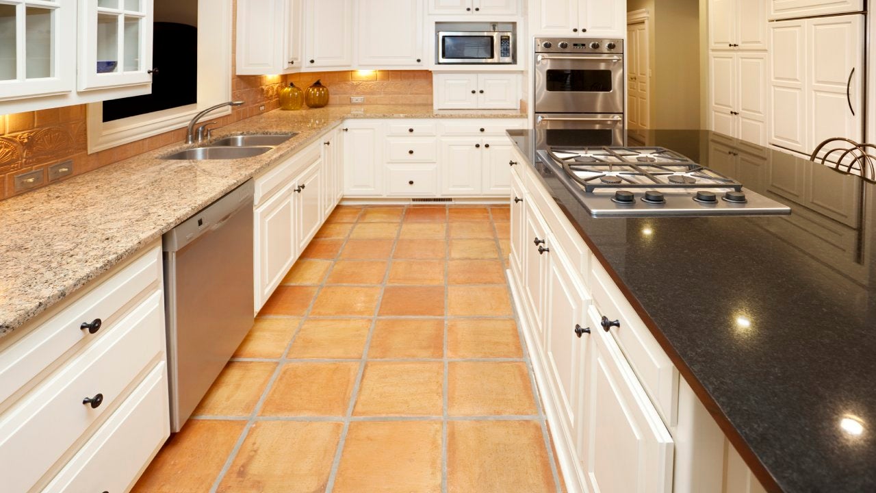 How to Match Your Kitchen Appliances to Granite Countertops
