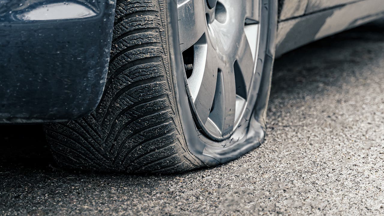 6 Types of Tyre Wear and What They All Mean - Everything About