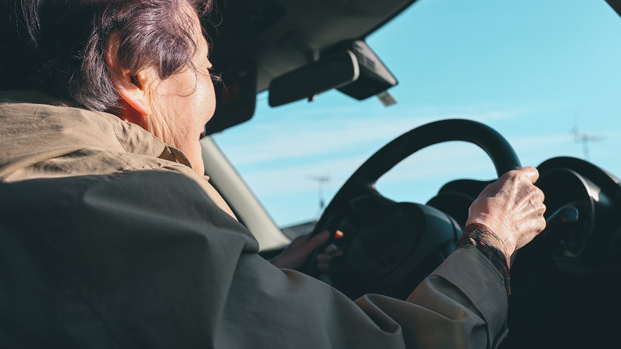Pros and Cons of Retesting Elderly Drivers