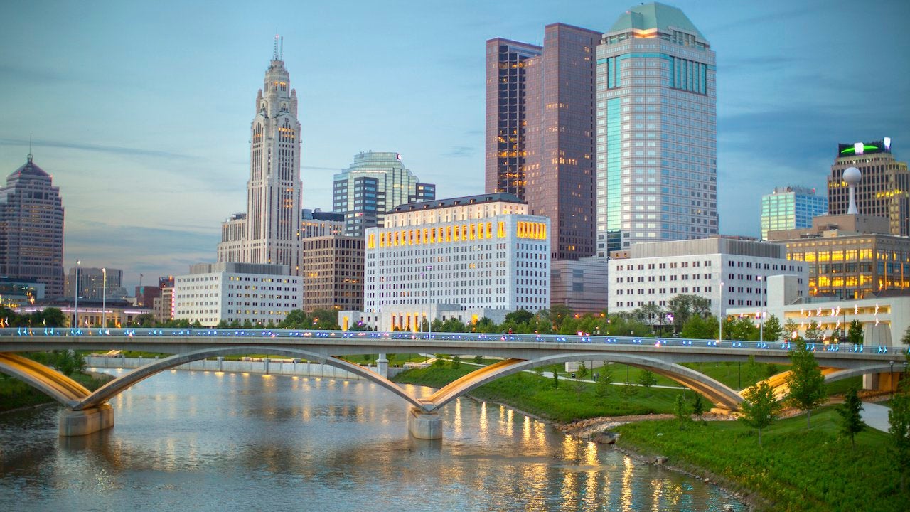 The skyline of Columbus, Ohio, as seen from the Scioto River and the Broad Street Bridge