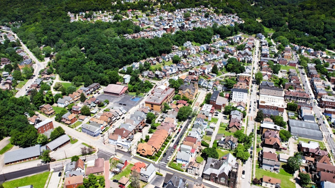 Aerial view of Pittsburgh, Pennsylvania, with a focus on the