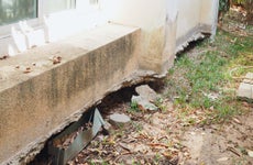 Damage to a house stoop