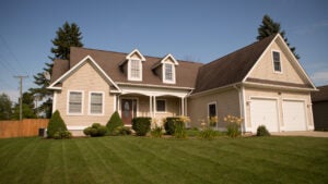 photo of a single family ranch home in Eastern Michigan during summer