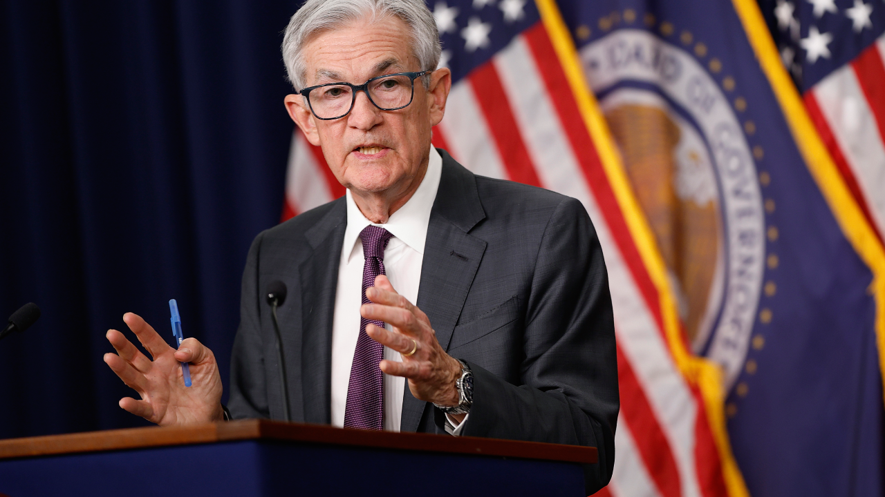 Fed Chair Jerome Powell warns of economic risks from tariffs